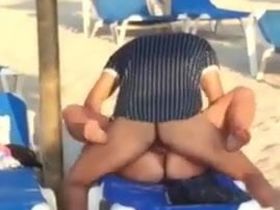 Джон Секс На Пляже Видео